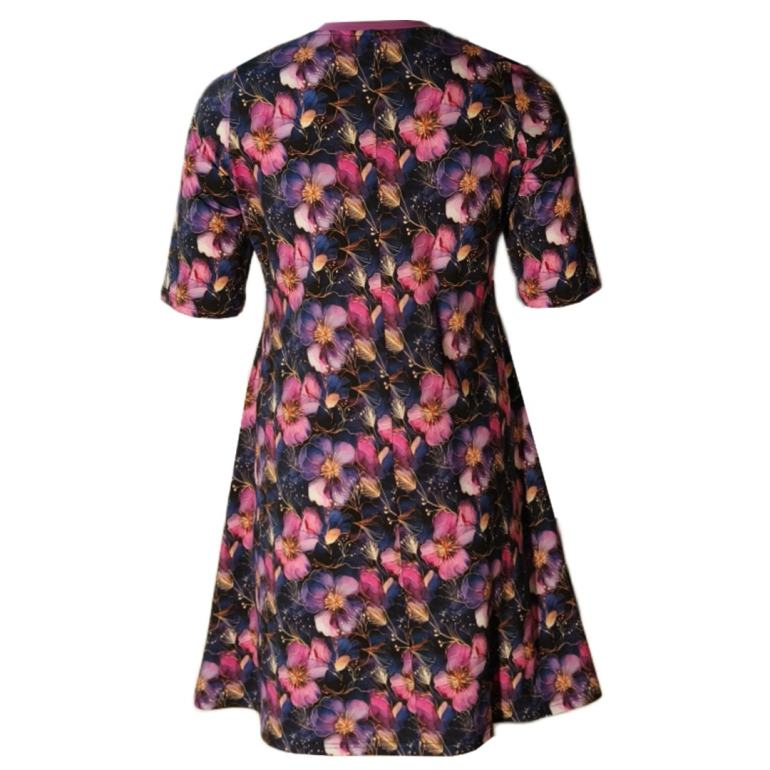 Plus size kjole - Tokyo Purple and Gold Flower fra Amamiko.