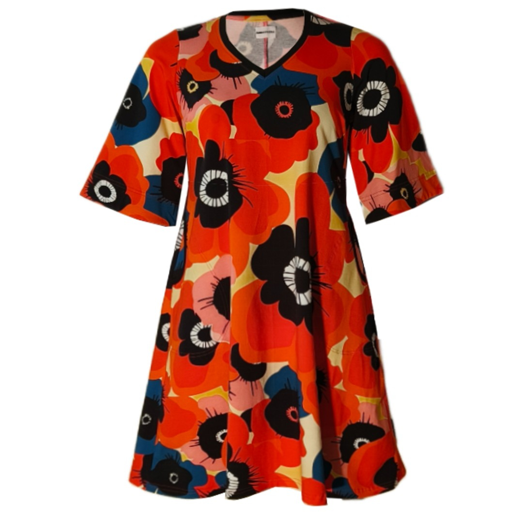 Plus size kjole - Tulla Giant Poppy fra Amamiko