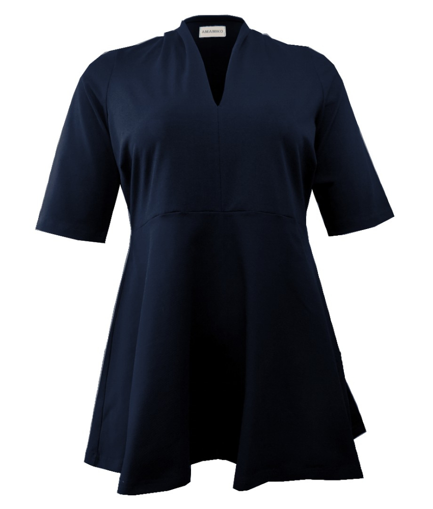 Sendai Navy. Plus size peplum bluse fra Amamiko