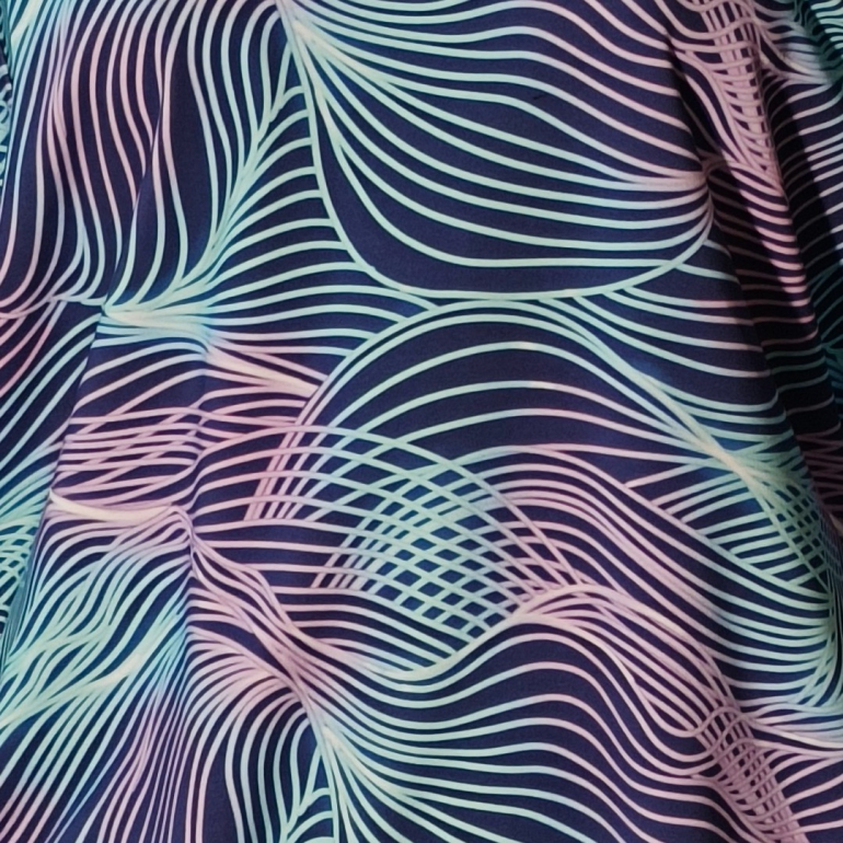 Botan Sound Waves - Løstsiddende plus size bluse fra Amamiko