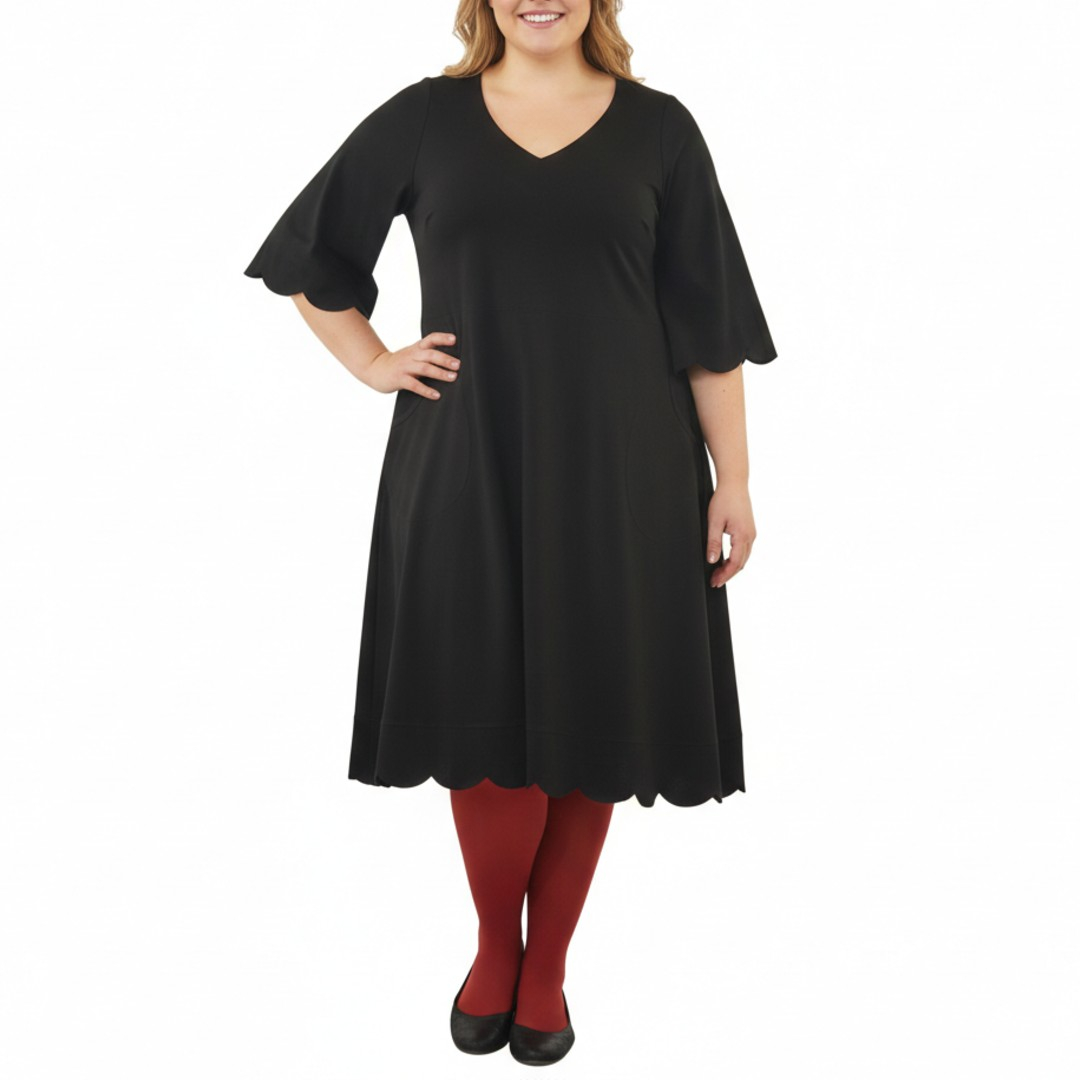 A-formet plus size kjole i sort - Nami Black