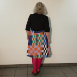 Kobe Checkered Mix - A-formet plus size nederdel med mønster i forskellige tern.