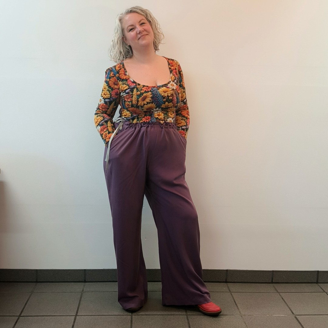 Løstsiddende bukser med regulerbar talje - Mauve