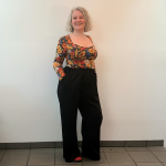 Løstsiddende bukser med regulerbar talje - Black