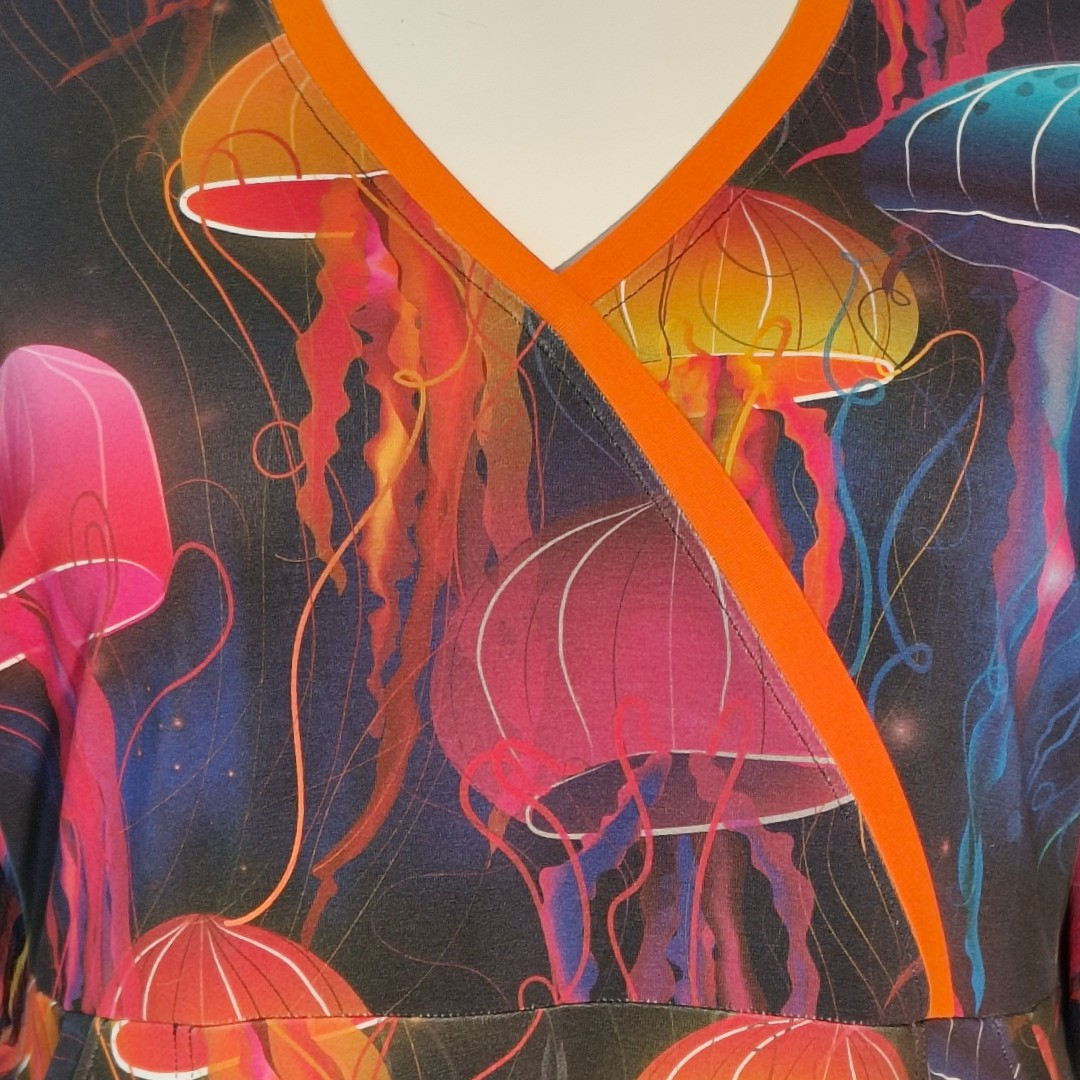 Bika Kjole - Jellyfish. Kjole med empiresnit fra Amamiko