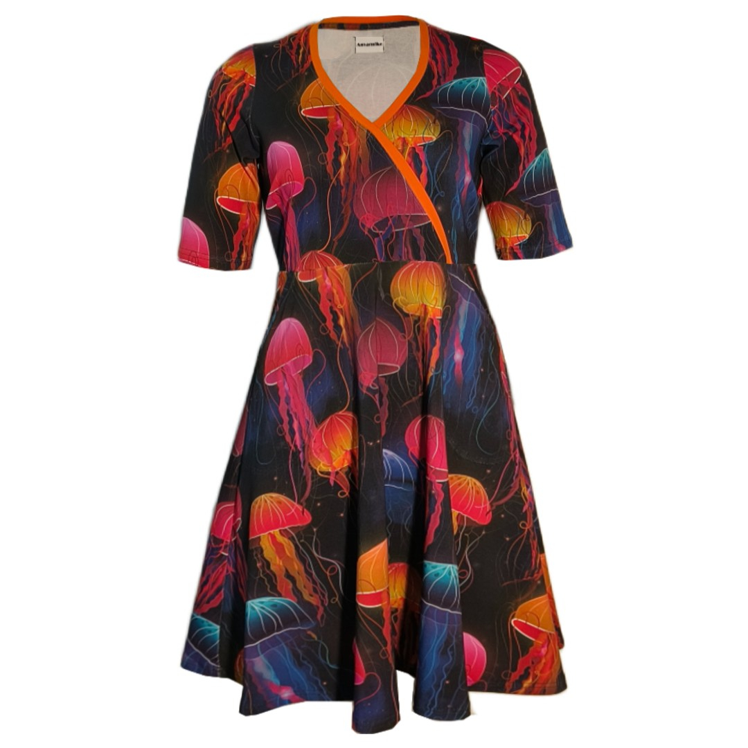 Bika Kjole - Jellyfish. Kjole med empiresnit fra Amamiko