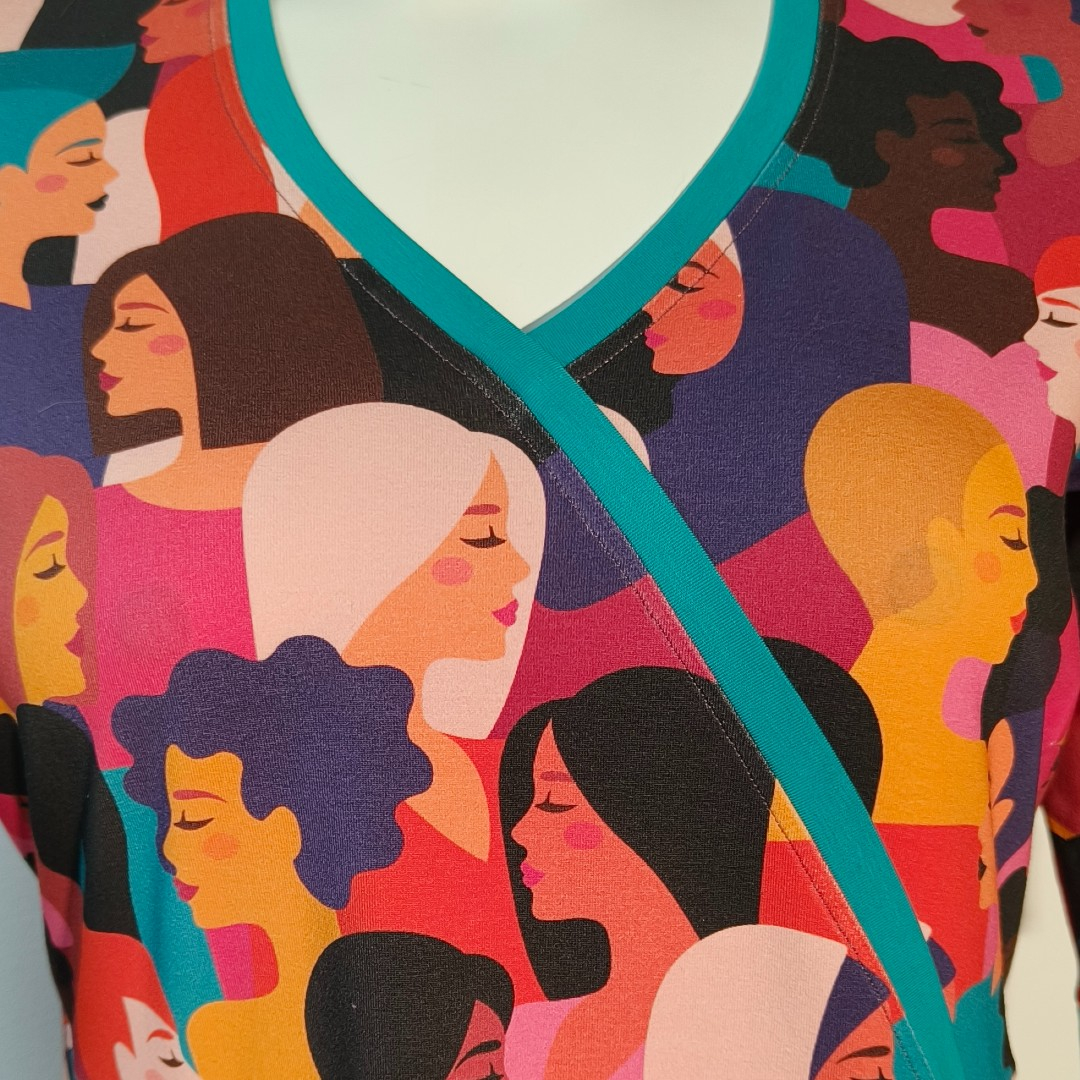 Bika Kjole - Diversity. Kjole med empiresnit fra Amamiko 