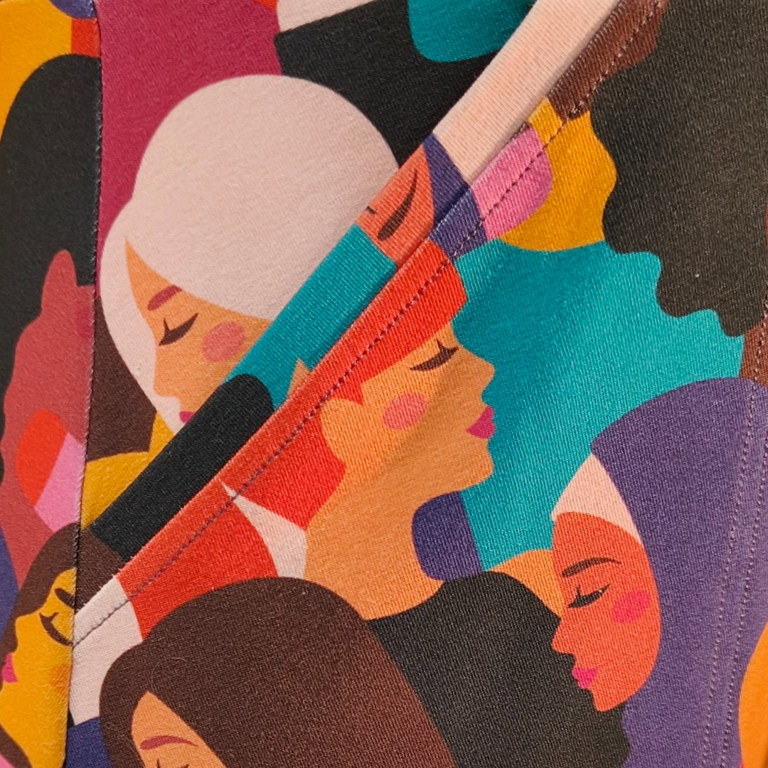 Bika Kjole - Diversity. Kjole med empiresnit fra Amamiko 