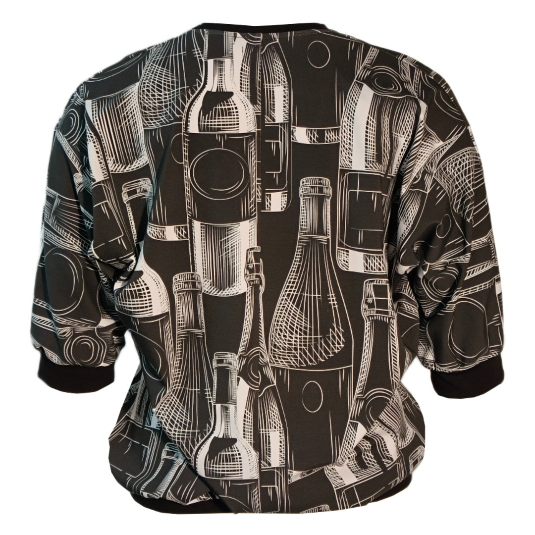 Botan Bluse - Wine o'clock. Løstsiddende plus size bluse fra Amamiko