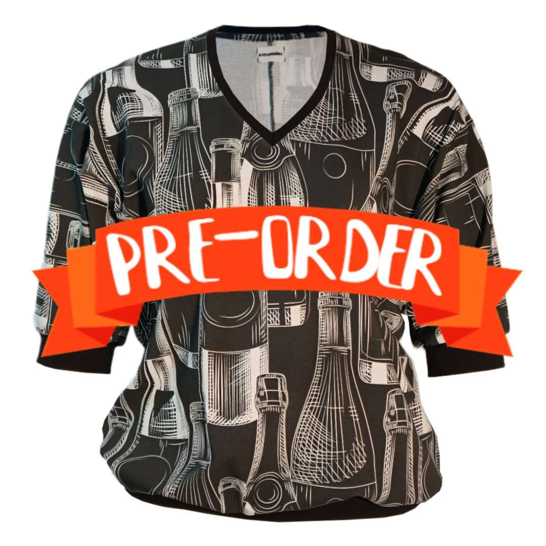 Botan Bluse - Wine o'clock. Løstsiddende plus size bluse fra Amamiko