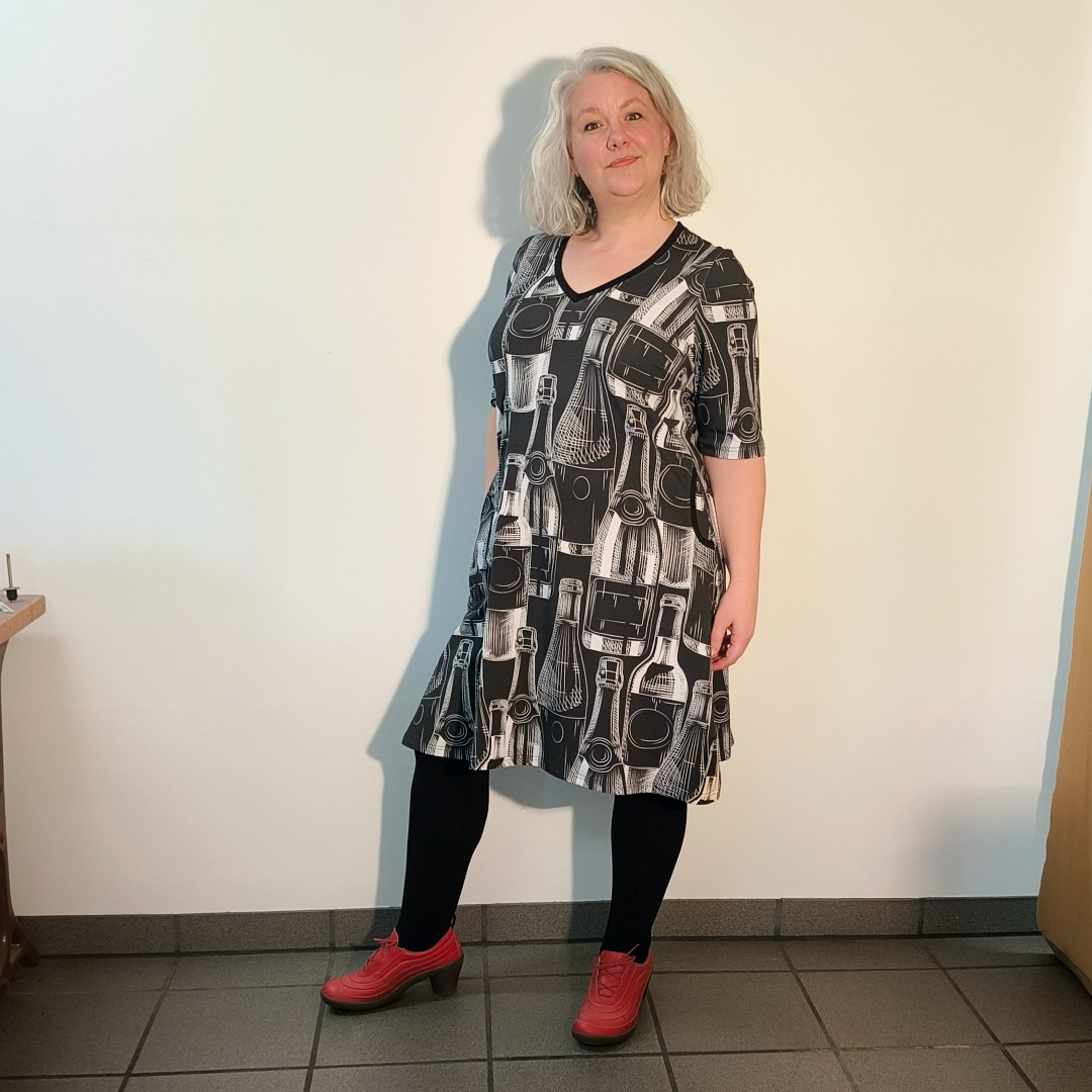 Tulla Kjole - Wine o'clock. A-formet kjole fra Amamiko