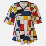 Sakura Bluse - Bauhouse. A-formet bluse fra Amamiko med markant geometrisk print i rød, gul og blå på en klassisk hvid baggrund