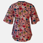 Sakura Soft Pink Flowers – A-formet bluse fra Amamiko med blomstrende power og feminin retro-charme