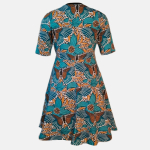 Ama Turquoise Butterfly – Et vingesus af turkis elegance. En kjole fra Amamiko
