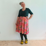 Kobe Pink Floral – En blomstrende retro-drøm af en nederdel fra Amamiko