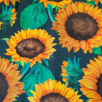 Sakura Bluse - Green Sunflower. Bluse fra Amamiko med store solsikker